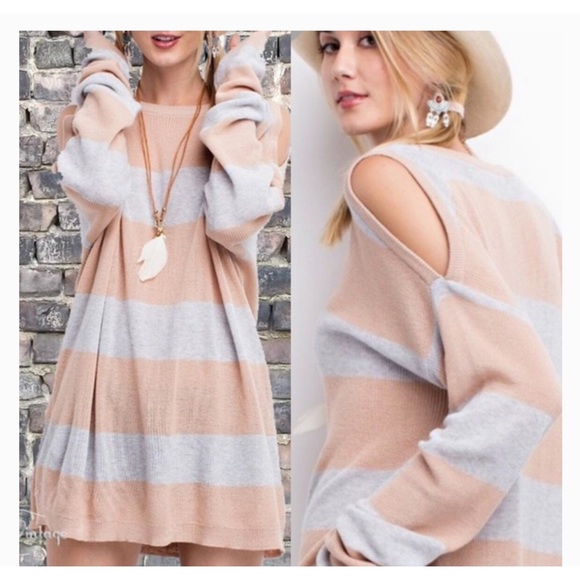 Cold Shoulder Loose Knit Long Sweater - Picture 6 of 8